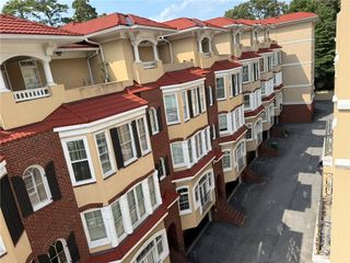 834 CLIFTON HEIGHTS Lane, Atlanta, GA 30329