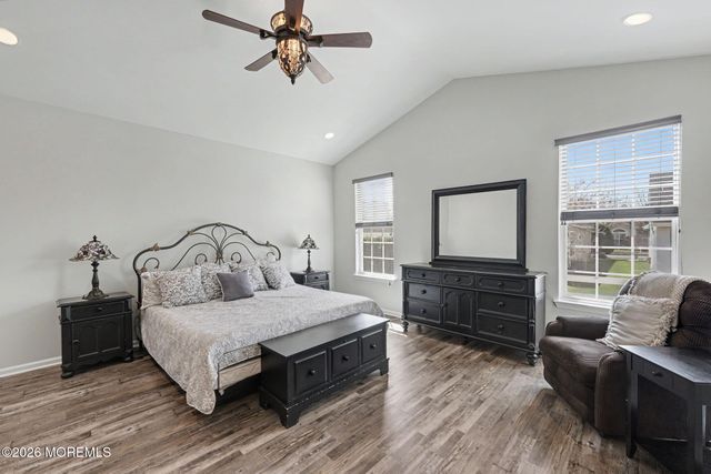 39 Marlow Drive, Jackson, NJ 08527