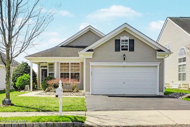 39 Marlow Drive, Jackson, NJ 08527