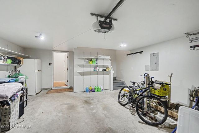 39 Marlow Drive, Jackson, NJ 08527