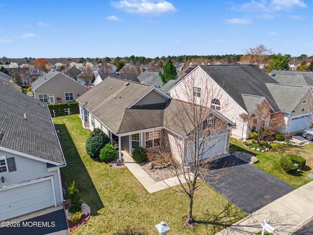 39 Marlow Drive, Jackson, NJ 08527
