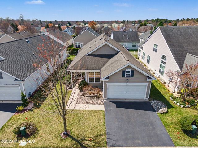 39 Marlow Drive, Jackson, NJ 08527