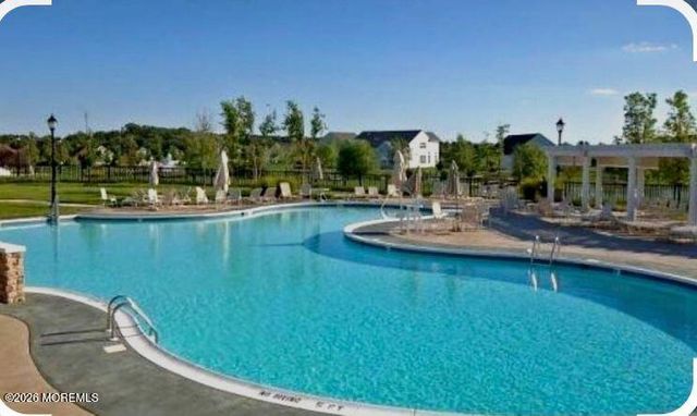 39 Marlow Drive, Jackson, NJ 08527