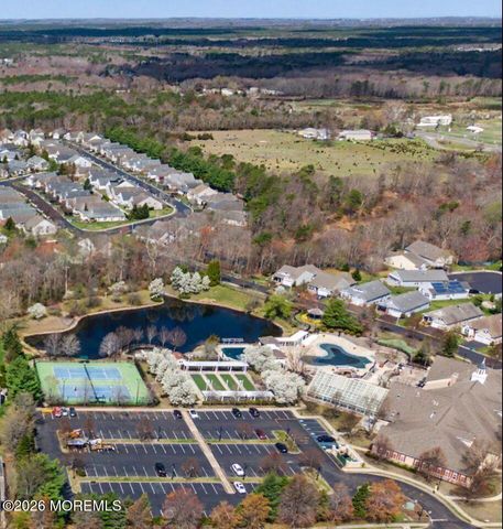 39 Marlow Drive, Jackson, NJ 08527