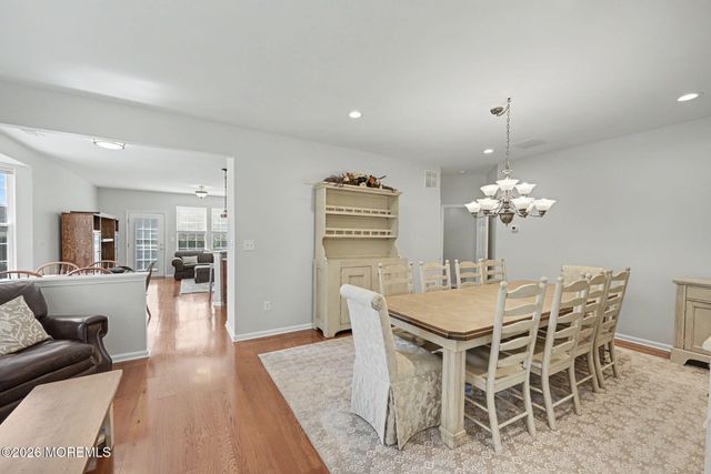 39 Marlow Drive, Jackson, NJ 08527