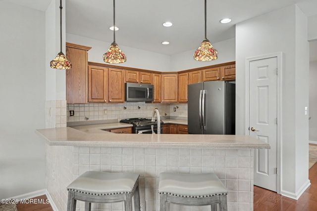 39 Marlow Drive, Jackson, NJ 08527