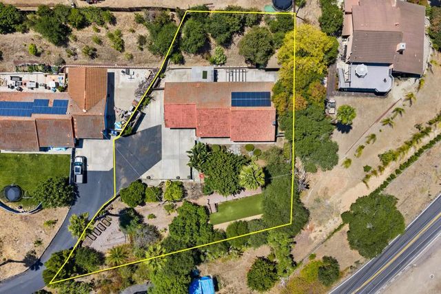 1407 Monte Vista Drive, Vista, CA 92084