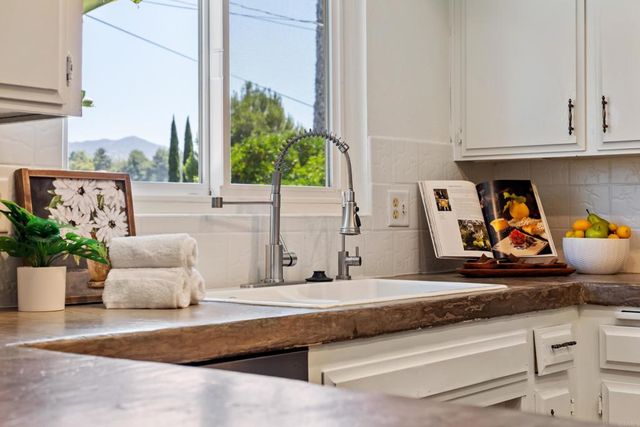 1407 Monte Vista Drive, Vista, CA 92084