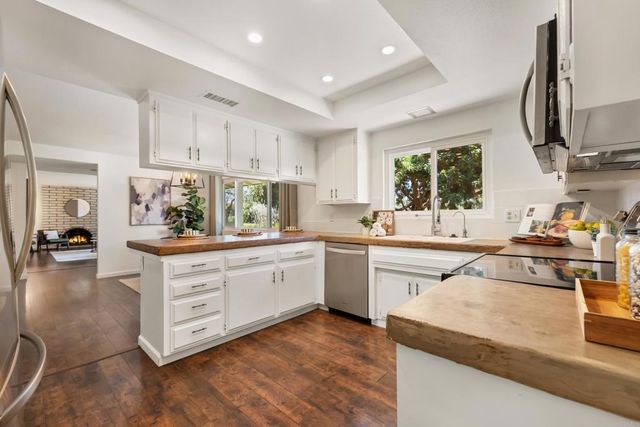 1407 Monte Vista Drive, Vista, CA 92084