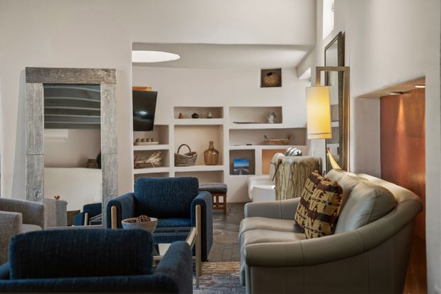 613 Camino Del Monte Sol, Santa Fe, NM 87505