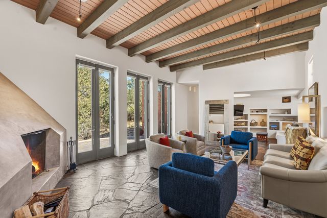 613 Camino Del Monte Sol, Santa Fe, NM 87505