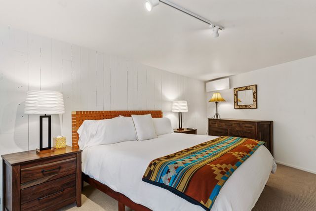 613 Camino Del Monte Sol, Santa Fe, NM 87505