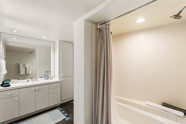 613 Camino Del Monte Sol, Santa Fe, NM 87505