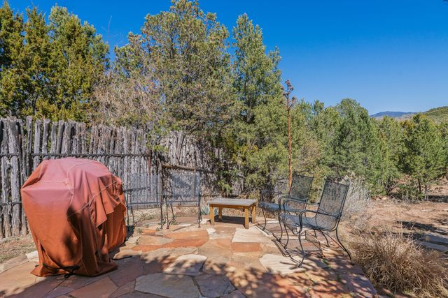 613 Camino Del Monte Sol, Santa Fe, NM 87505