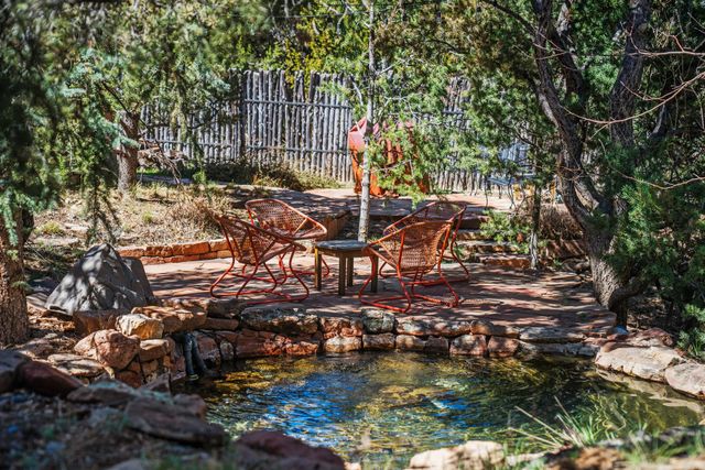 613 Camino Del Monte Sol, Santa Fe, NM 87505