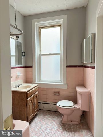 5424 WALNUT ST, Philadelphia, PA 19139