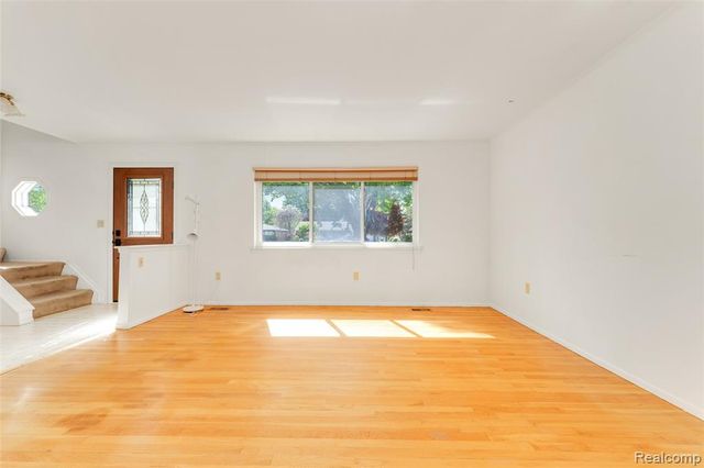 11514 N Haggerty Road, Plymouth, MI 48170