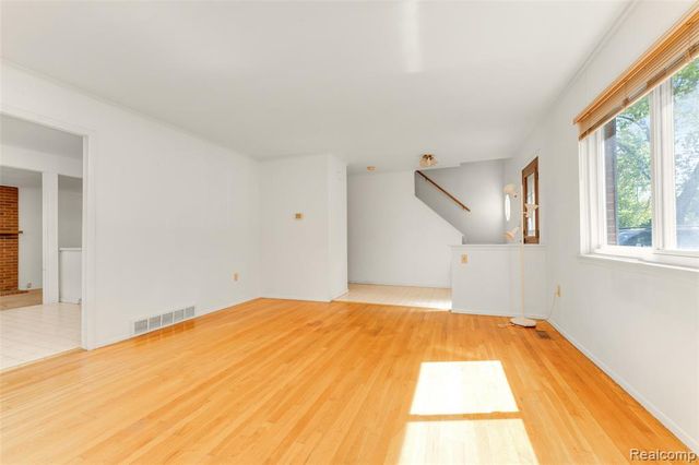 11514 N Haggerty Road, Plymouth, MI 48170