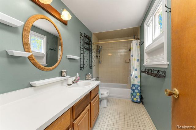 11514 N Haggerty Road, Plymouth, MI 48170