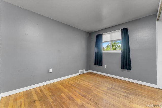11514 N Haggerty Road, Plymouth, MI 48170