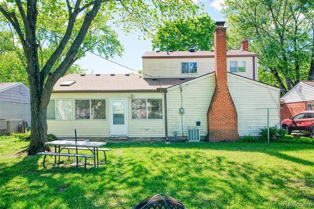 11514 N Haggerty Road, Plymouth, MI 48170