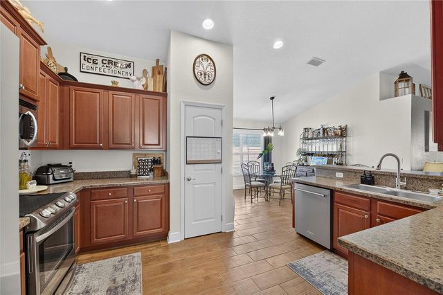 10747 STANDING STONE DRIVE, Wimauma, FL 33598