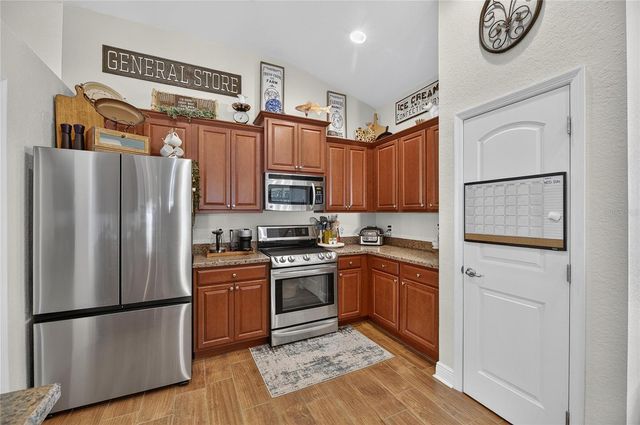 10747 STANDING STONE DRIVE, Wimauma, FL 33598