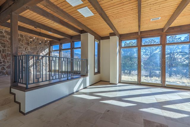 1180 Laurel Place NE, Albuquerque, NM 87122