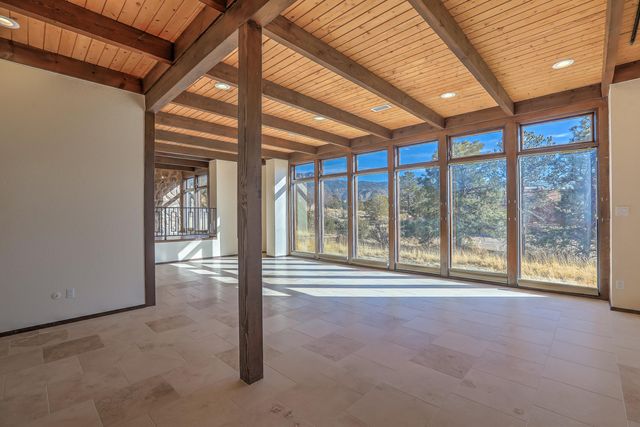 1180 Laurel Place NE, Albuquerque, NM 87122