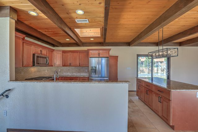 1180 Laurel Place NE, Albuquerque, NM 87122