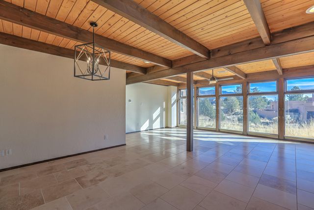 1180 Laurel Place NE, Albuquerque, NM 87122