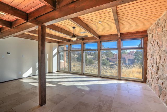 1180 Laurel Place NE, Albuquerque, NM 87122