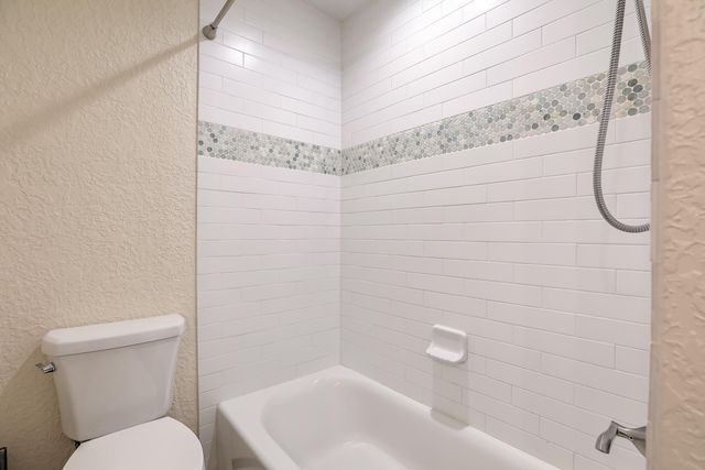 1180 Laurel Place NE, Albuquerque, NM 87122