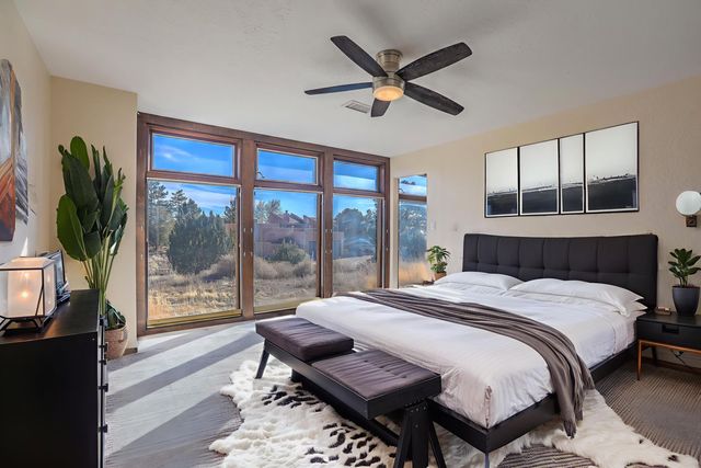 1180 Laurel Place NE, Albuquerque, NM 87122