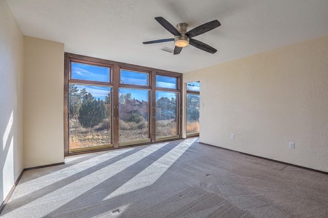 1180 Laurel Place NE, Albuquerque, NM 87122