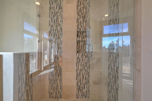 1180 Laurel Place NE, Albuquerque, NM 87122