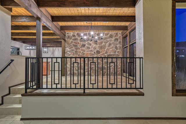 1180 Laurel Place NE, Albuquerque, NM 87122