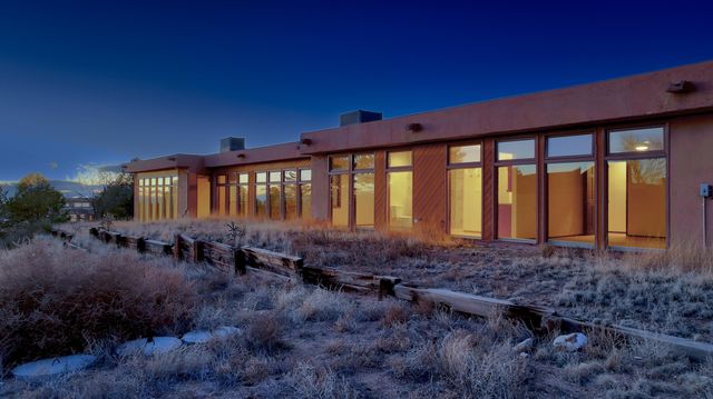 1180 Laurel Place NE, Albuquerque, NM 87122