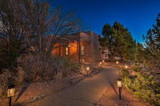 1180 Laurel Place NE, Albuquerque, NM 87122