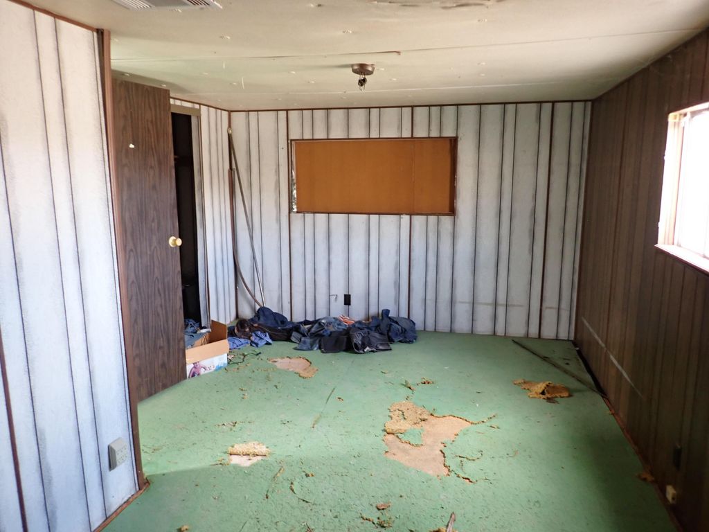 Image 38 of property listing at Address unavailable.