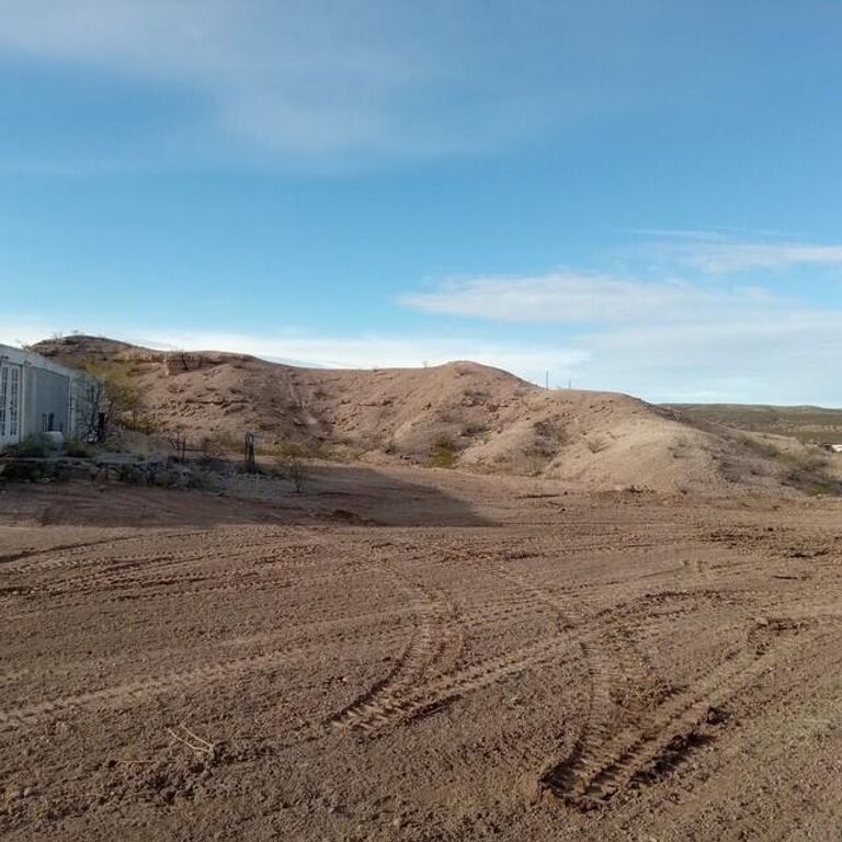 Image 5 of property listing at Address unavailable.