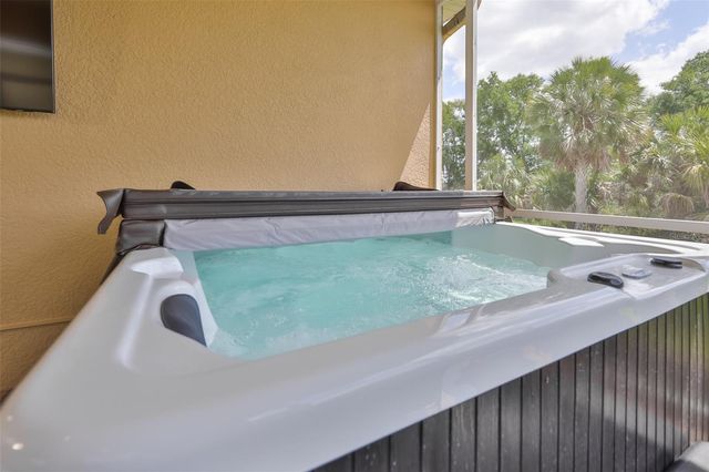 682 CHIPPER DRIVE, Sun City Center, FL 33573