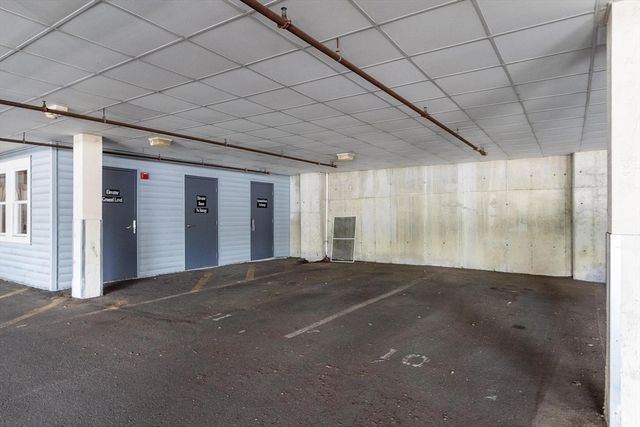 75 Walnut St 302, Peabody, MA 01960