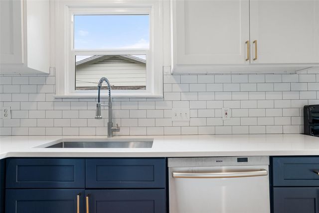 1410 Sanchez ST, Austin, TX 78702