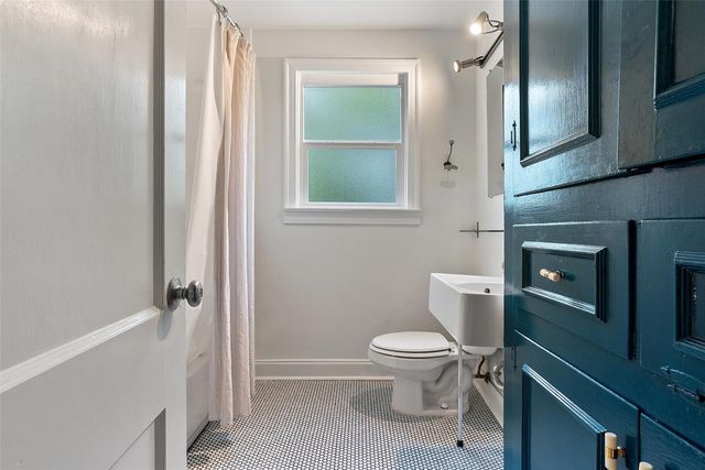 1410 Sanchez ST, Austin, TX 78702