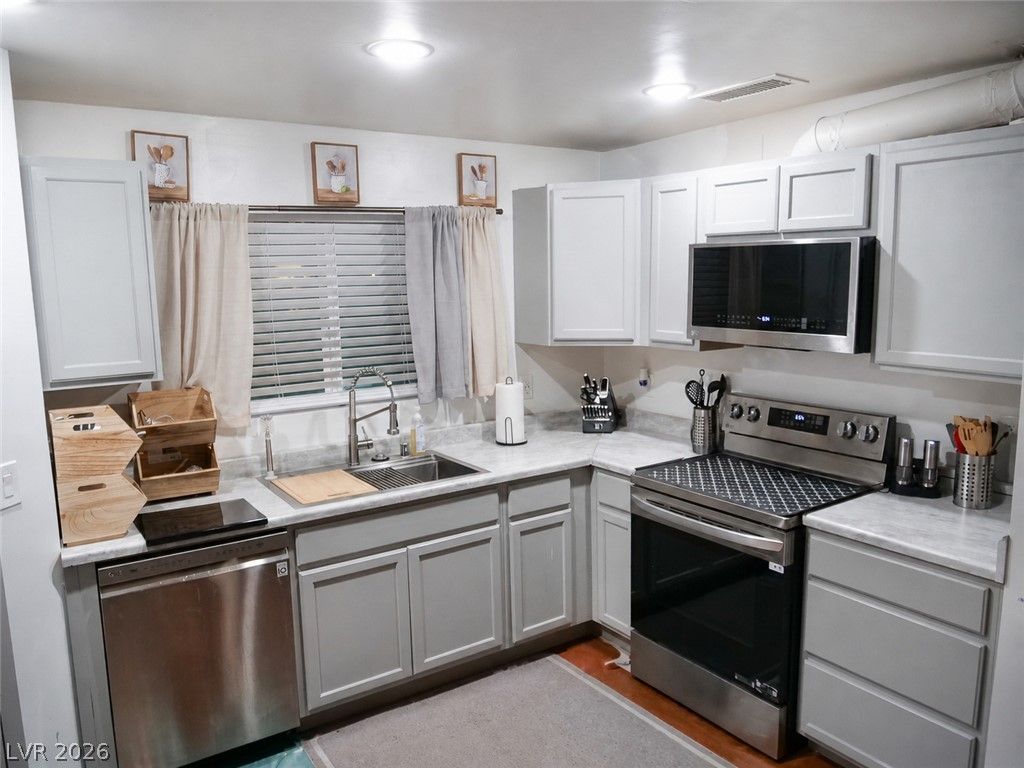 2221 Santa Rosa Drive, Las Vegas, NV 89104 — photo 5