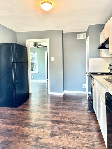 6623 Avenue S, Houston, TX 77011