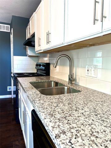 6623 Avenue S, Houston, TX 77011