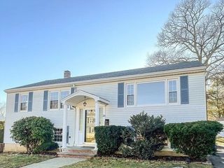 25 Westmoor Rd, Boston, MA 02132