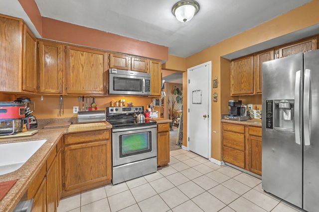 8475 Scotts Mill Drive, North Charleston, SC 29420
